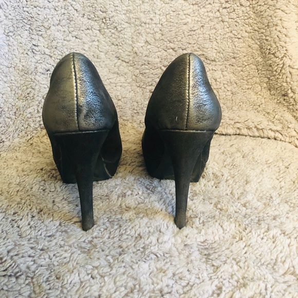 Black/Silver Platform heels - Picture 2 of 8